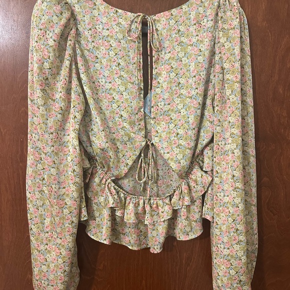 ASTR the Label Tie Back Ruffle Blouse - Picture 2 of 3